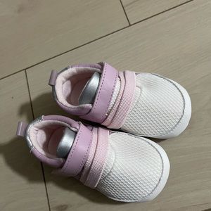 Ro + Me by Robeez Jill Athletic sneaker’s 6-12months Pink baby shoes